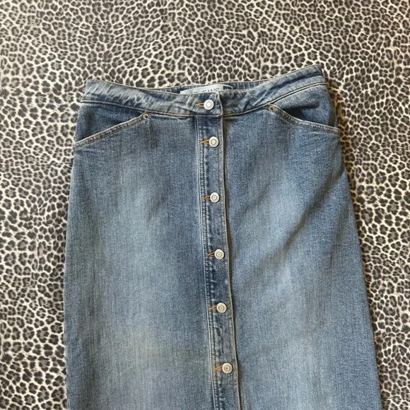 GAP Blue Button-Front Denim Maxi Skirt - Picture 6 of 6